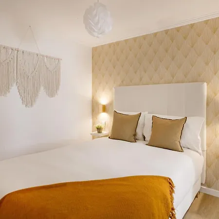 Alfama With Private Patio & Barbecue Appartement *